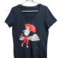 2026_Camiseta_Sirimiri_en_Bilbao_azul_escote_en_pico7-removebg-preview